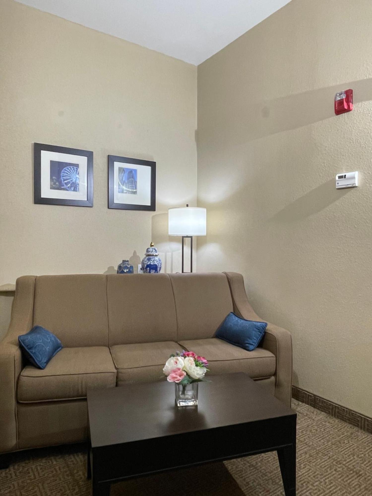 Spark By Hilton Houston Hobby Airport Exterior foto